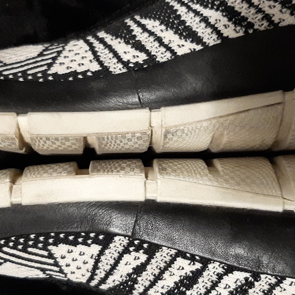 ECCO Intrinsic Knit Sneakers - Leather Trim - Women's Size 9.5 - Picture 7 of 13